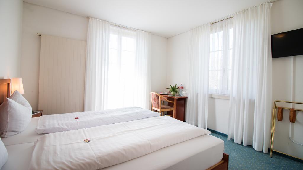 Hotel Schloss Romanshorn Kültér fotó